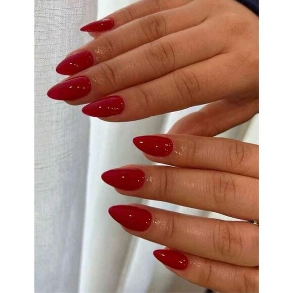 Mob Wife Sophisticated Elegant Red 24 Set Almond Shape Nails - Picture 2 of 11